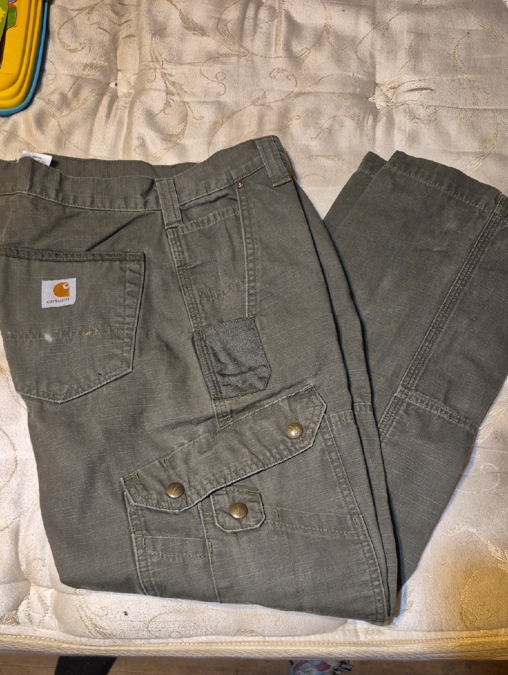 Carhartt Men’s Cargo Work Pants in Olive
